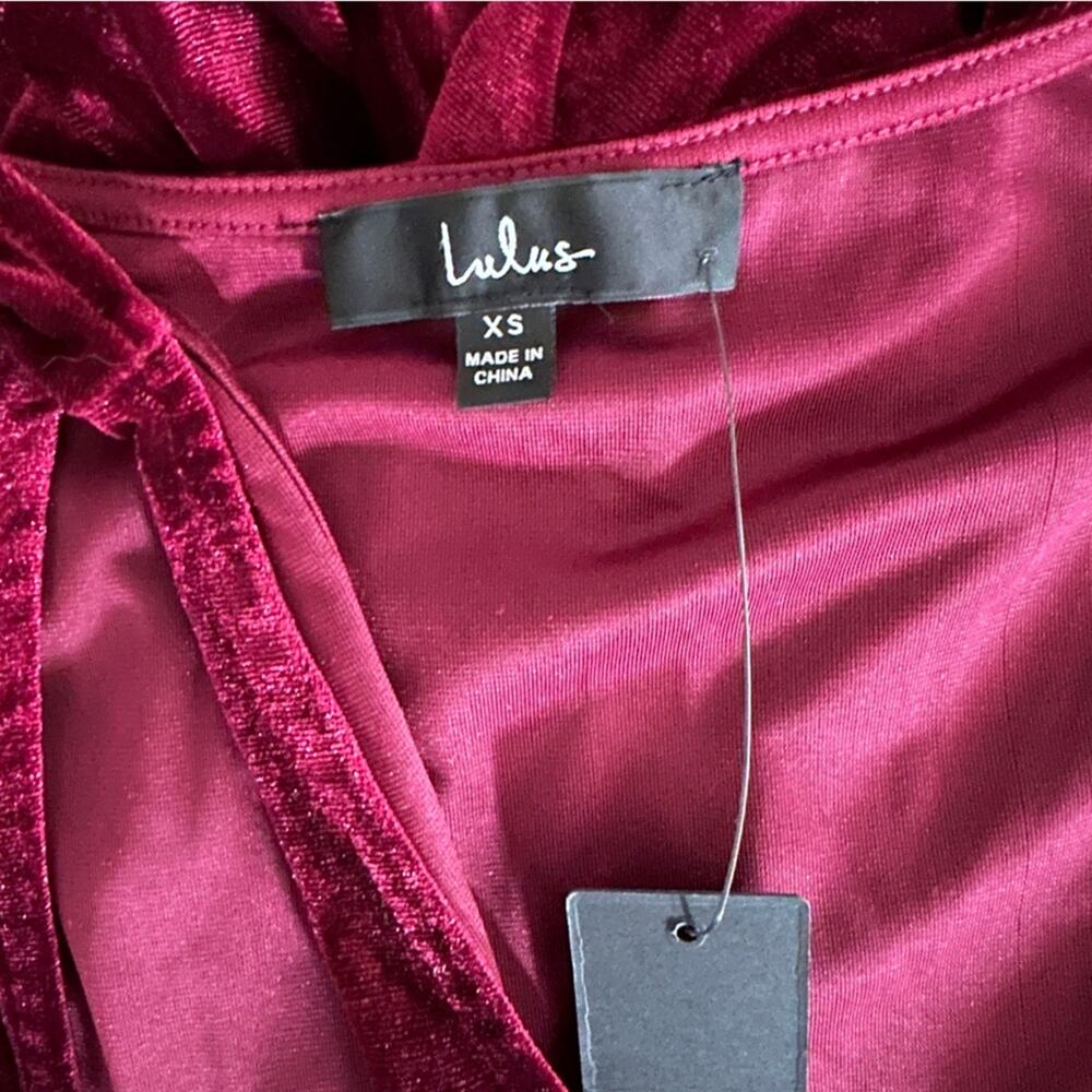 NWT Lulus Velvet Maroon Maxi Front Slit Sleeveless Dress XS - Picture 4 of 5